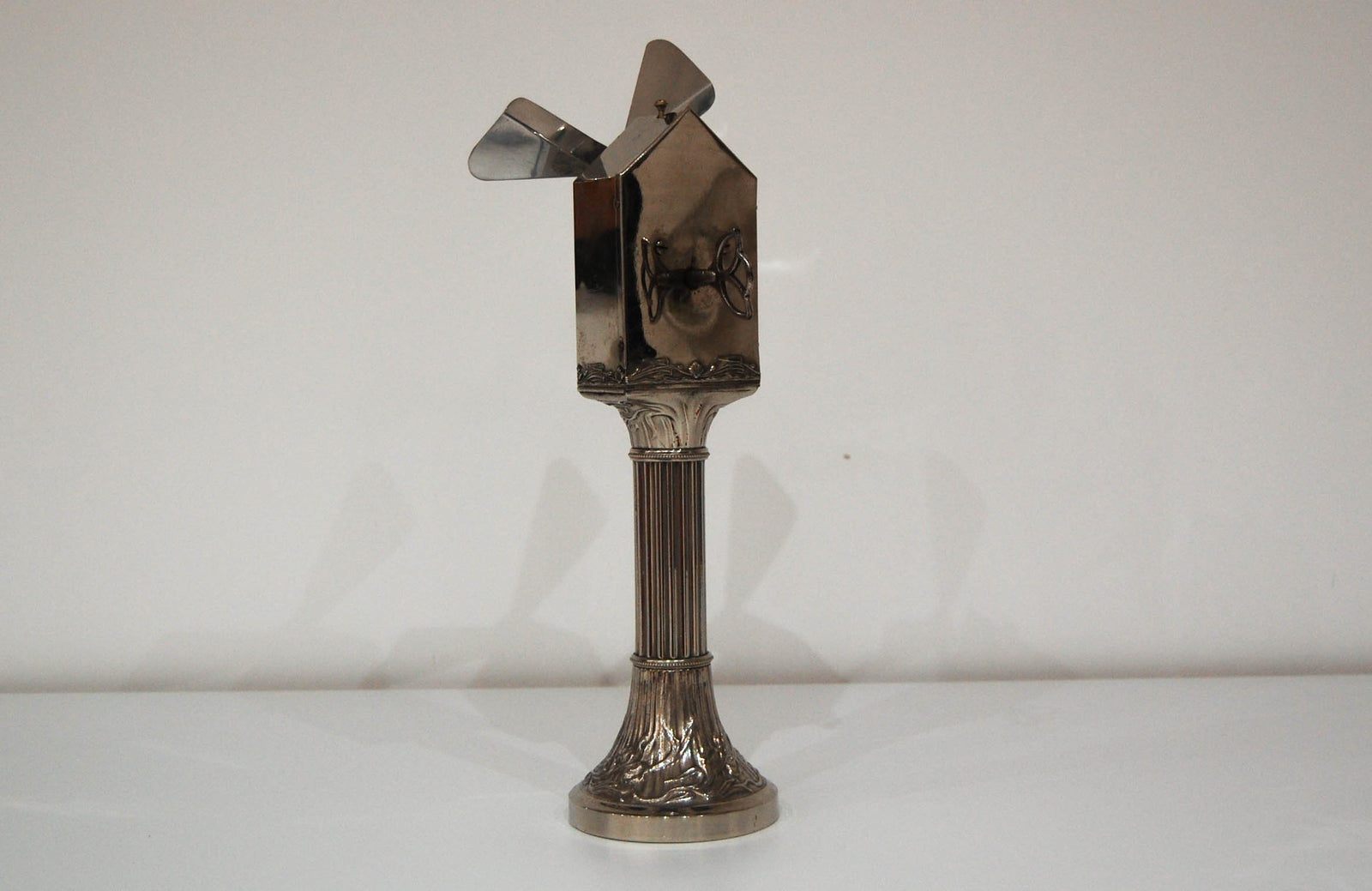 Edwardian_Clockwork_Zephyr_fan