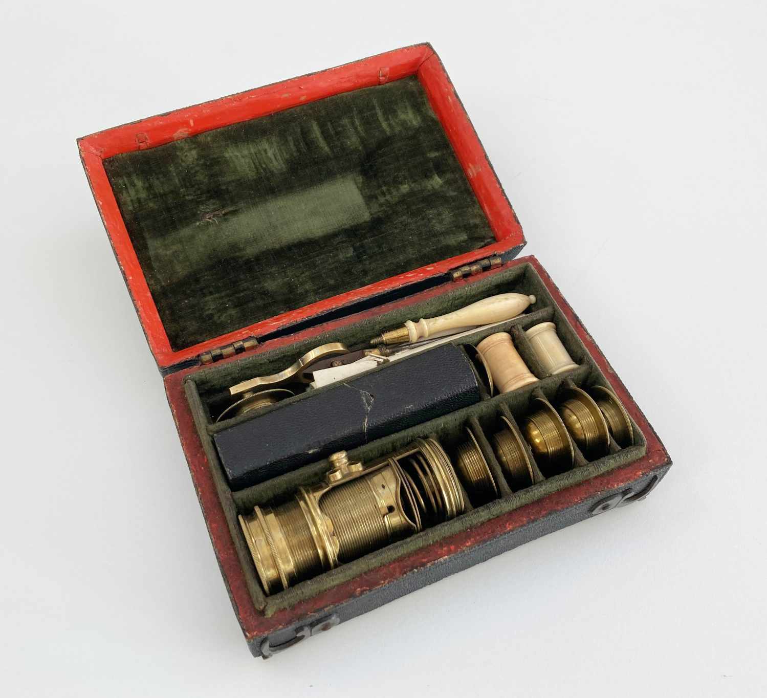 Eighteenth Century Wilson Type Screw Barrel Pocket Microscope – Jason ...